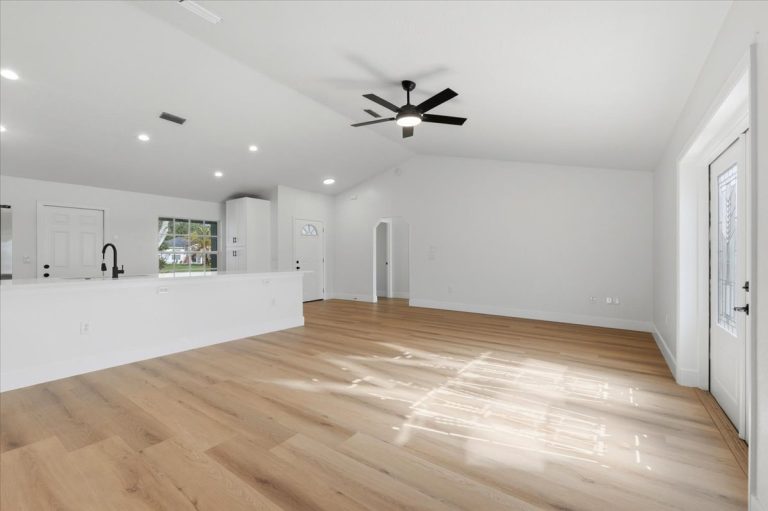 10-Living Room