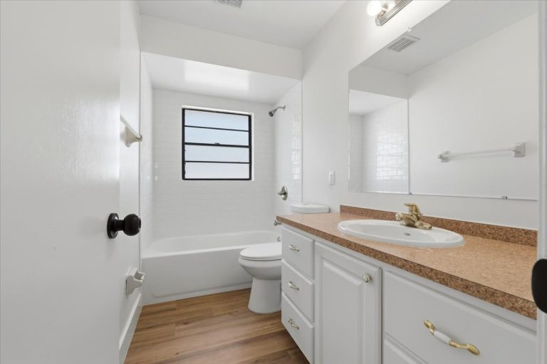 26-Bathroom 2 NEW